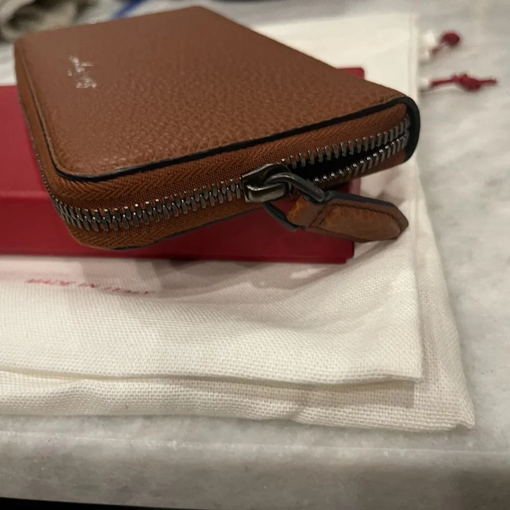 Ferragamo 66-0907/02 Men's Brown/Blue Leather Continental‎ Travel Wallet
